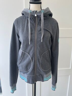 lululemon Women's Vintage Gray Scuba Stretch Hoodie | Size 8